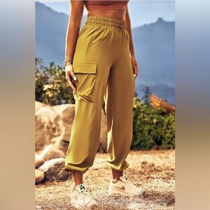 Fabletics Eleanor Cargo Track Pants Warm Olive Size XL